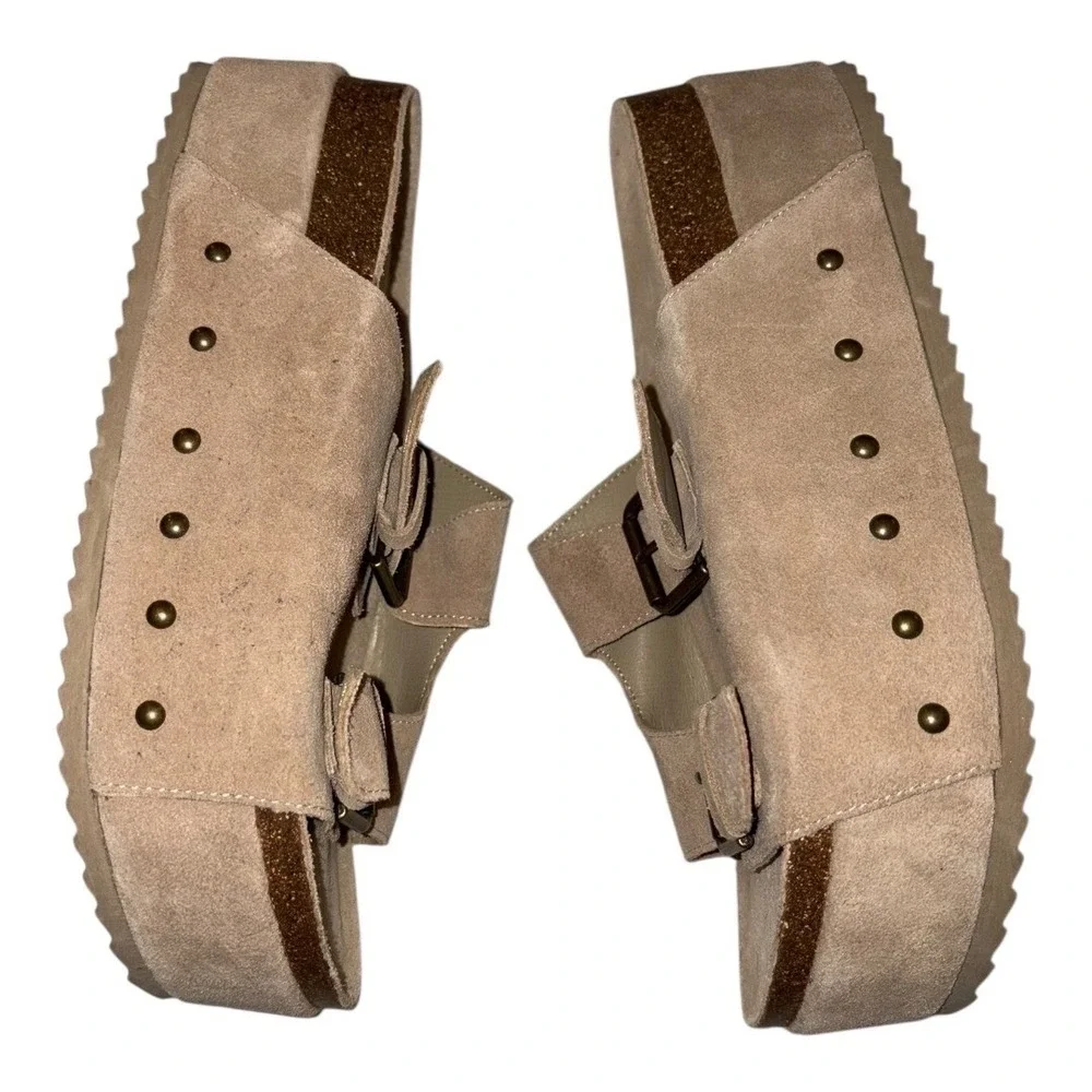 Cushionaire Guru Platform Sandals‎ in Suede sz 11 Tan